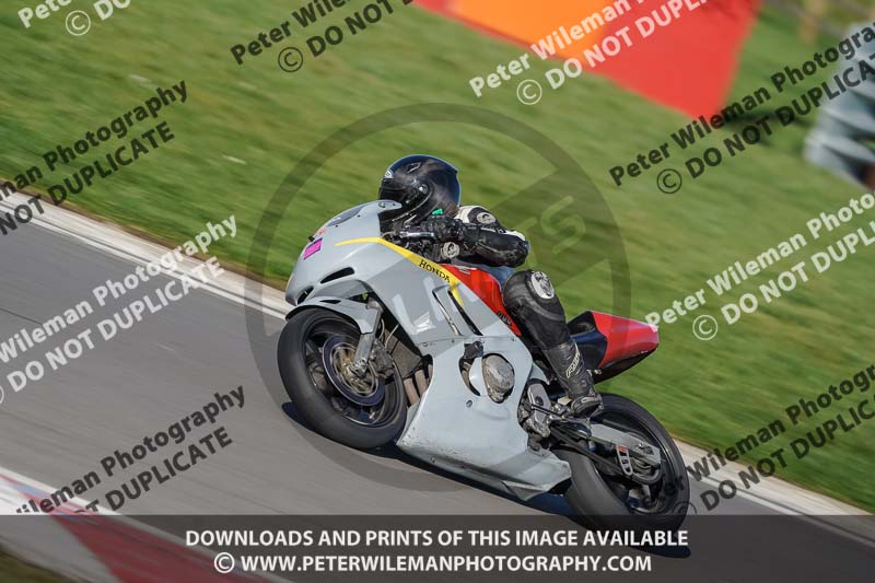 donington no limits trackday;donington park photographs;donington trackday photographs;no limits trackdays;peter wileman photography;trackday digital images;trackday photos